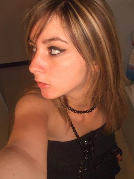 mina je t'adoreeeeeeeeeeeeeeeeeeeeee